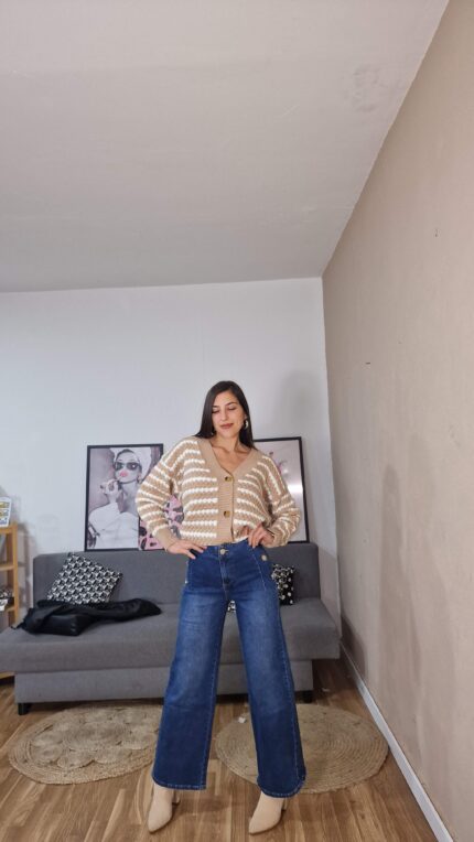 JEANS RECTOS BOTONES