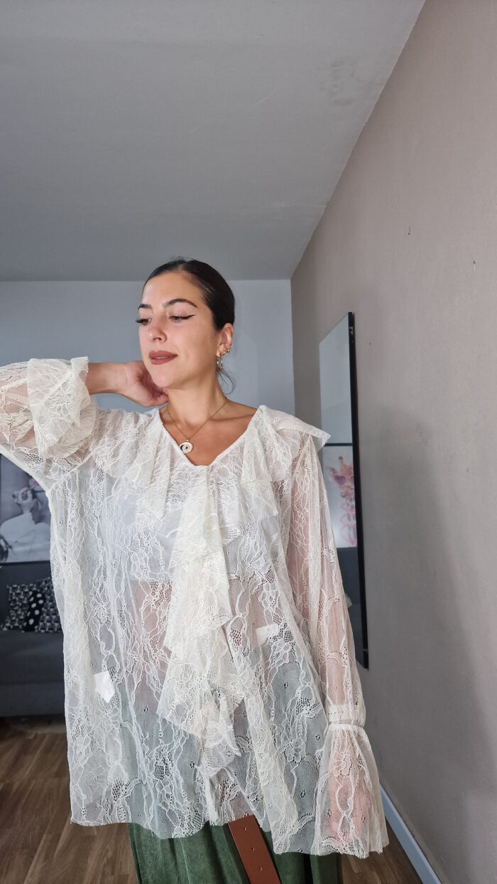 BLUSA CURVI ENCAJE - Imagen 9