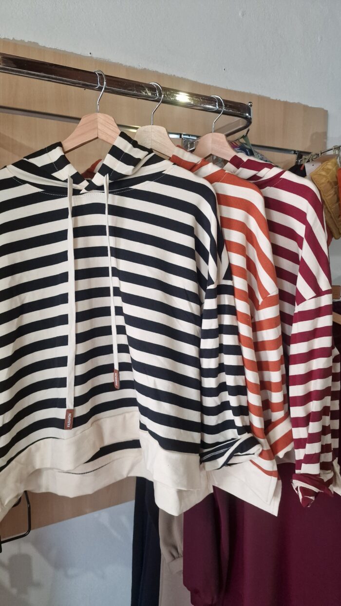 SUDADERA RAYAS talla pequeña - Imagen 7