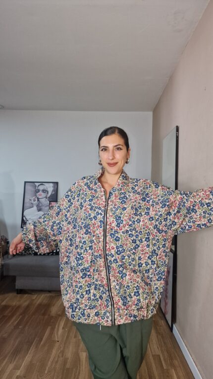 BOMBER CURVI FLORES
