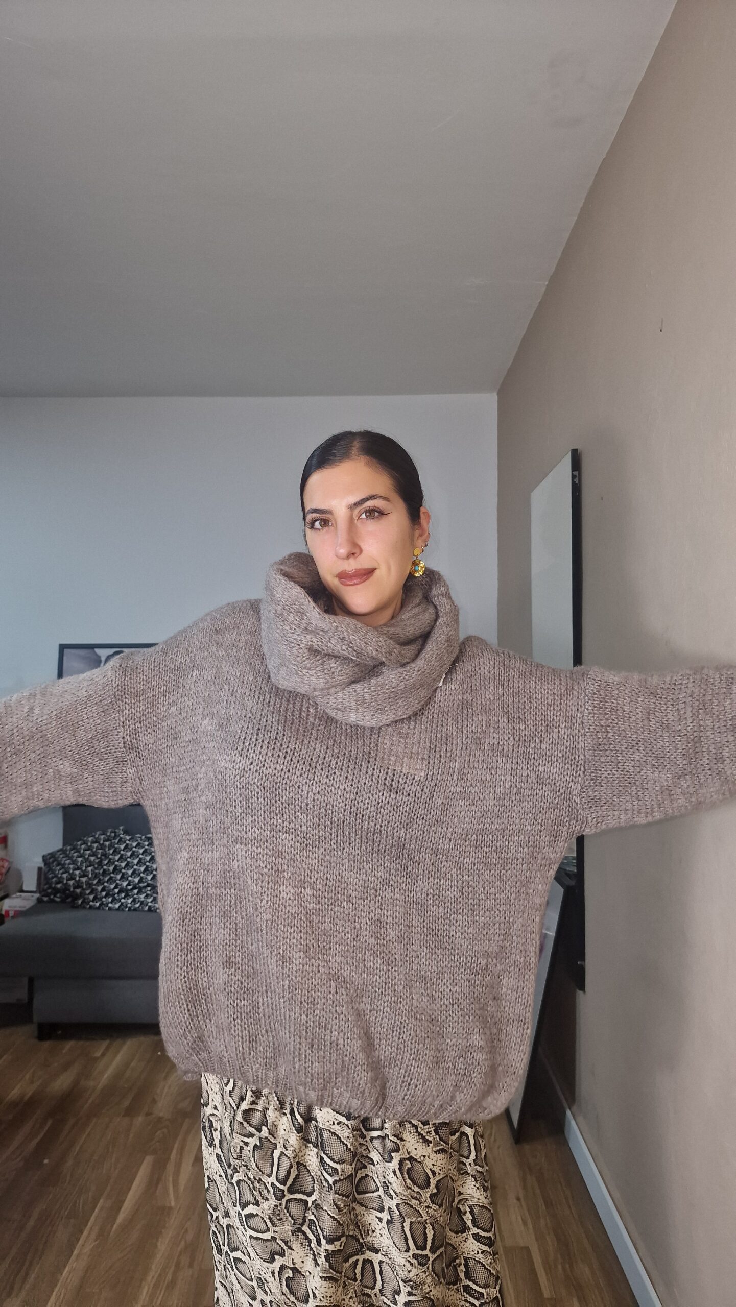 20251028_201125 JERSEY SEMICURVI CUELLO - Imagen 1