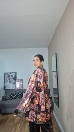 QUIMONO CURVI TERCIOPELO FLORES - Imagen 10