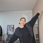 MAXI SUDADERA CURVI TACHUELAS