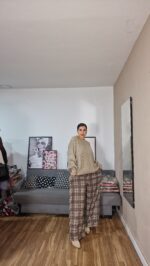 PANTALON SEMICURVI CUADROS VENECIA - Imagen 7