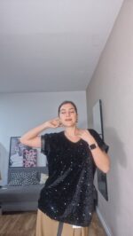 CAMISETA SEMICURVI TERCIOPELO LENTEJUELAS - Imagen 4