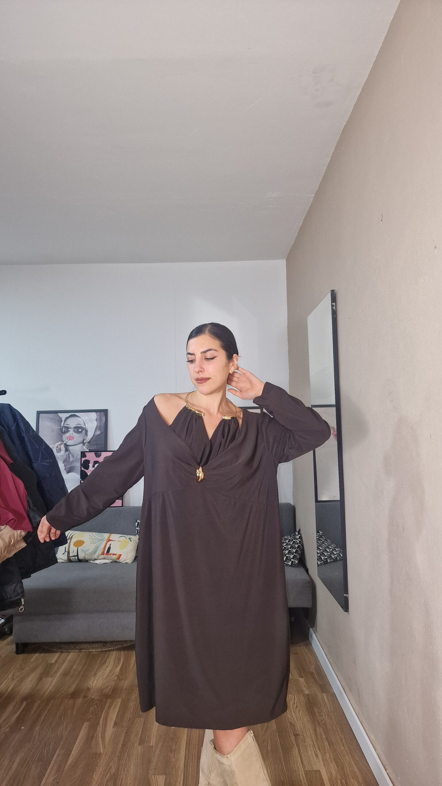 20251205_203211 VESTIDO CURVI COLLAR - Imagen 1