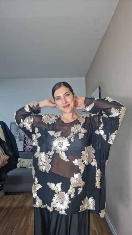 CAMISETA CURVI TULL FLORES