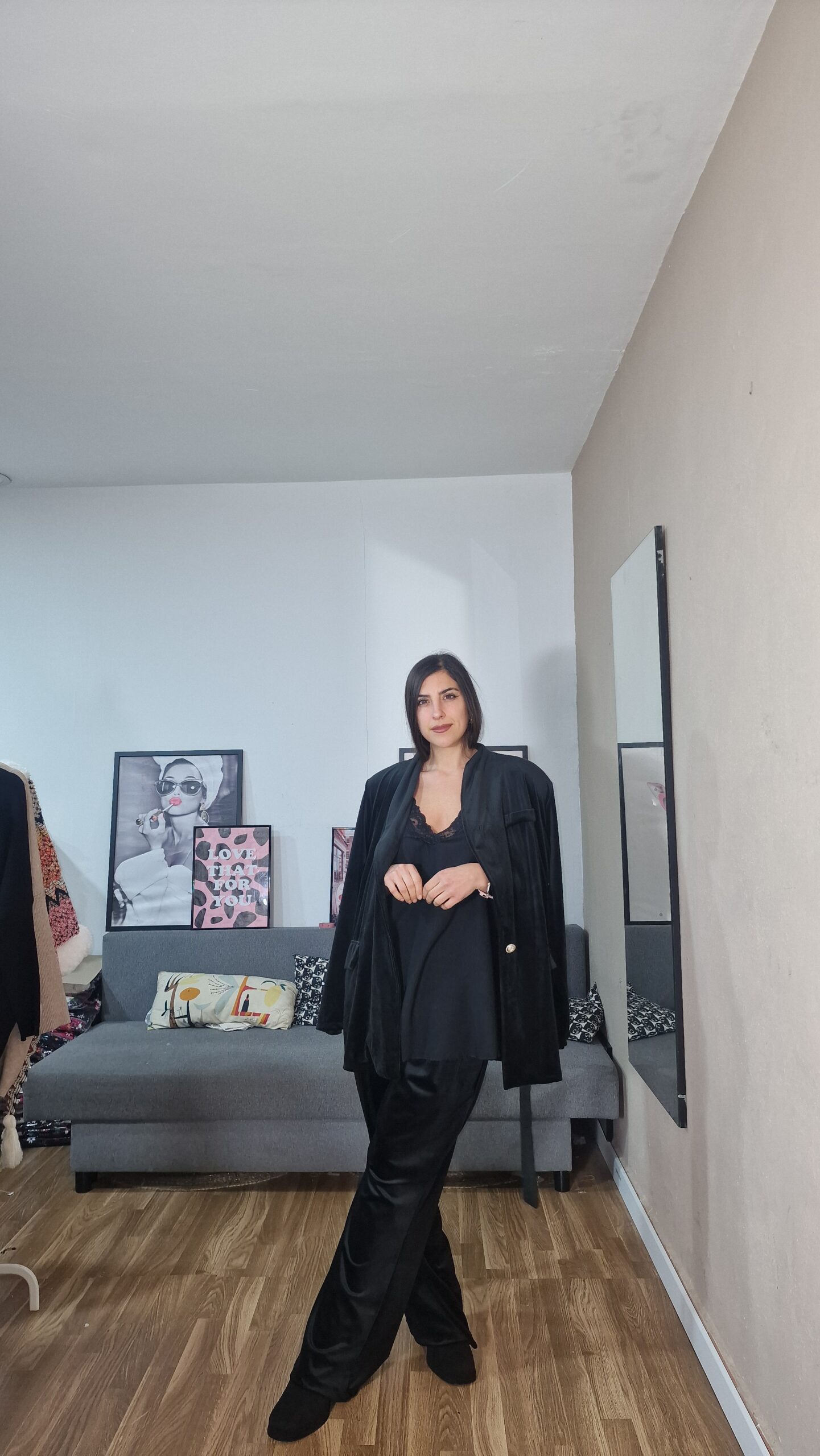 20251215_202035 CONJUNTO CURVI BLAZER TERCIOPELO - Imagen 1