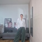 PANTALON SEMICURVI ANCHO LISO