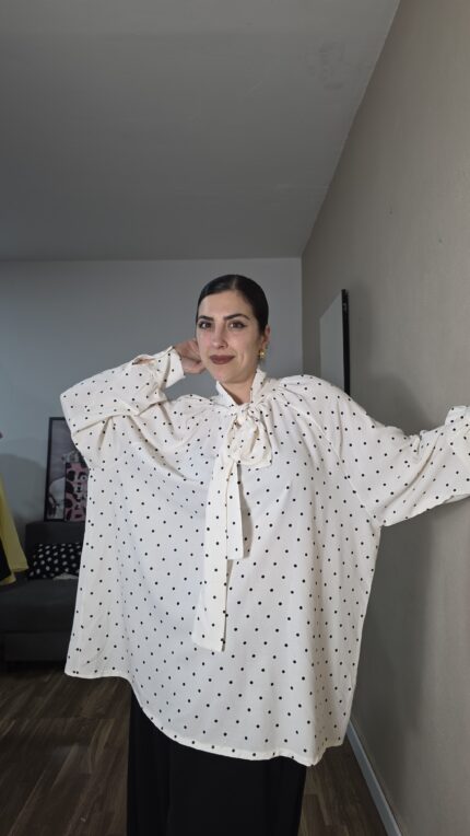 CAMISA CURVI LUNARES LAZADA