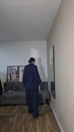 PANTALON CURVI ANCHO LISO - Imagen 3