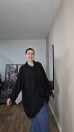 BLUSA CURVI ASIMÉTRICA - Imagen 9