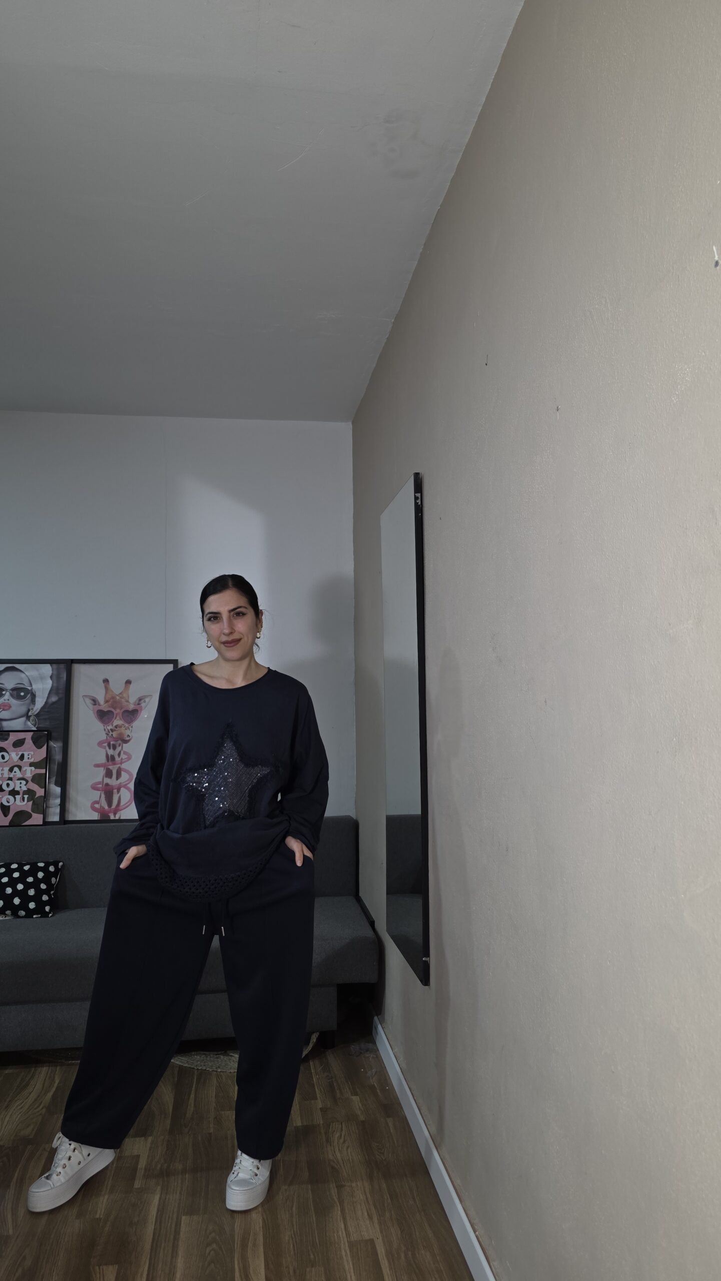 20260219_184211 JOGGER CURVI ZARA - Imagen 1