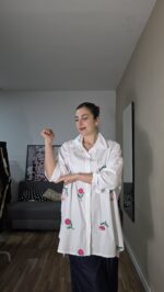 CAMISA CURVI FLORES RELIEVE - Imagen 5