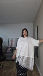 CAMISETA CURVI ASIMETRICA CON LUNARES - Imagen 10