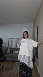 CAMISETA CURVI ASIMETRICA CON LUNARES - Imagen 11