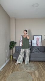 PANTALON CURVI ELASTICO SERPIENTE - Imagen 3
