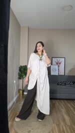 CAMISETA CURVI NUDO LARGA - Imagen 13