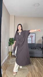 CAMISETA CURVI NUDO LARGA