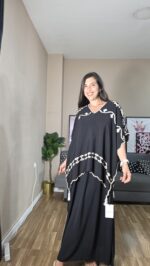 PONCHO CURVI BORDADO - Imagen 7