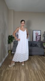 VESTIDO CURVI/SEMICURVI PERFORADO