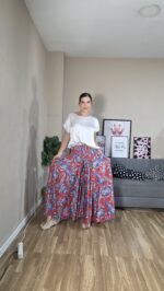 PANTALON SEMICURVI SEDA FLORES - Imagen 5