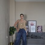 JEANS CURVI TACHUELAS