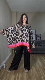 BLUSA CURVI SATEN LEOPARDO - Imagen 3