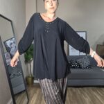 CAMISETA CURVI LICRA TACHUELAS