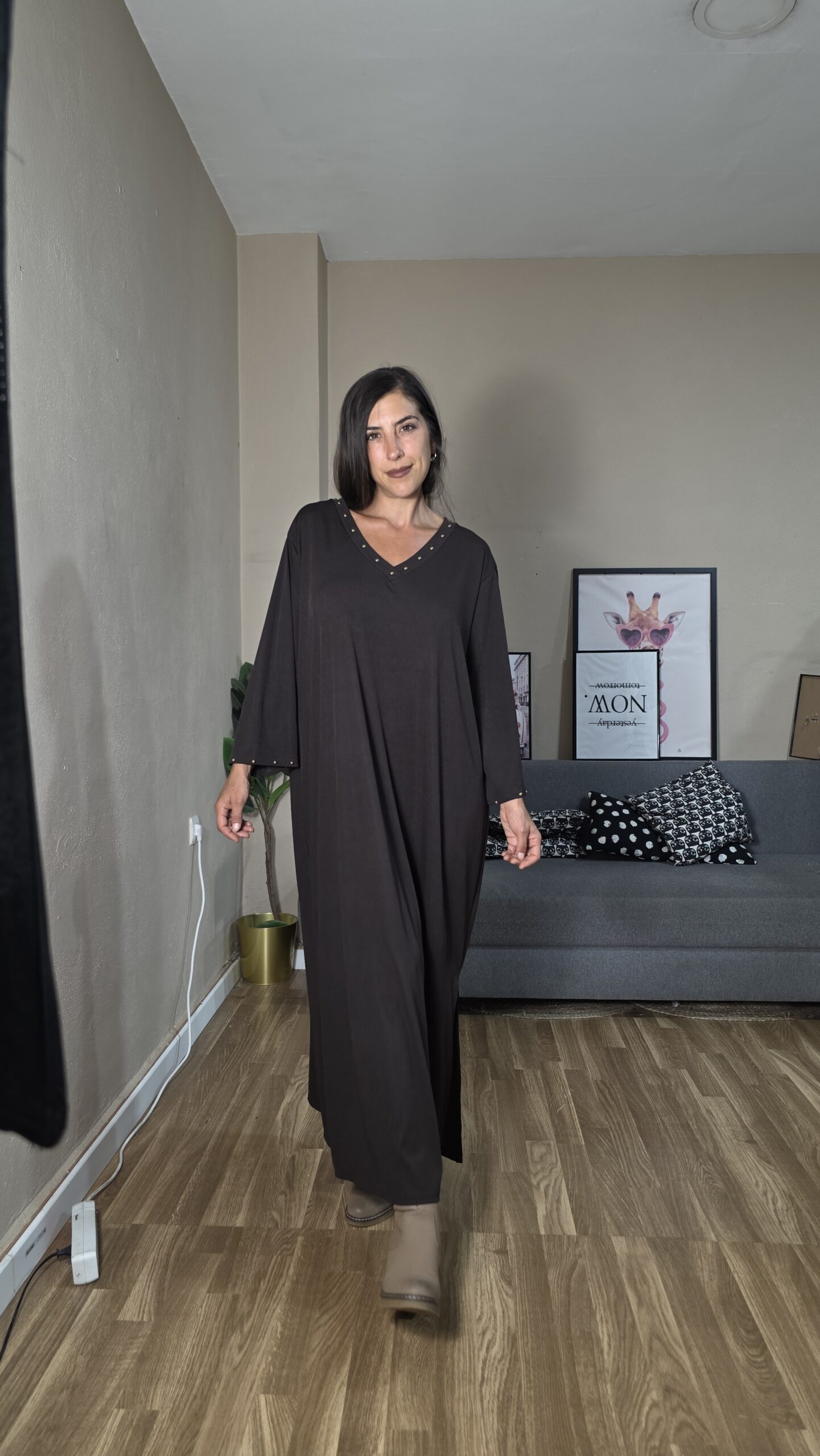 VESTIDO CURVI TACHUELAS