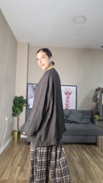 BOMBER CURVI TACHUELAS - Imagen 3