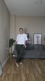 JOGGER CURVI BOTONES - Imagen 7