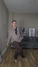 JOGGER CURVI BOTONES - Imagen 10