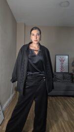 PANTALON CURVI ANTE BOTONES - Imagen 8