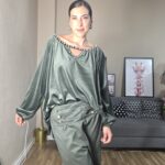 CAMISETA CURVI TERCIOPELO