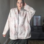 BOMBER CURVI ANTE BORDADA
