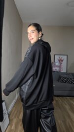 SUDADERA CURVI ACOLCHADA - Imagen 4